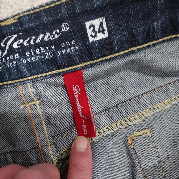 Guess Jean's - Picture 7 of 8